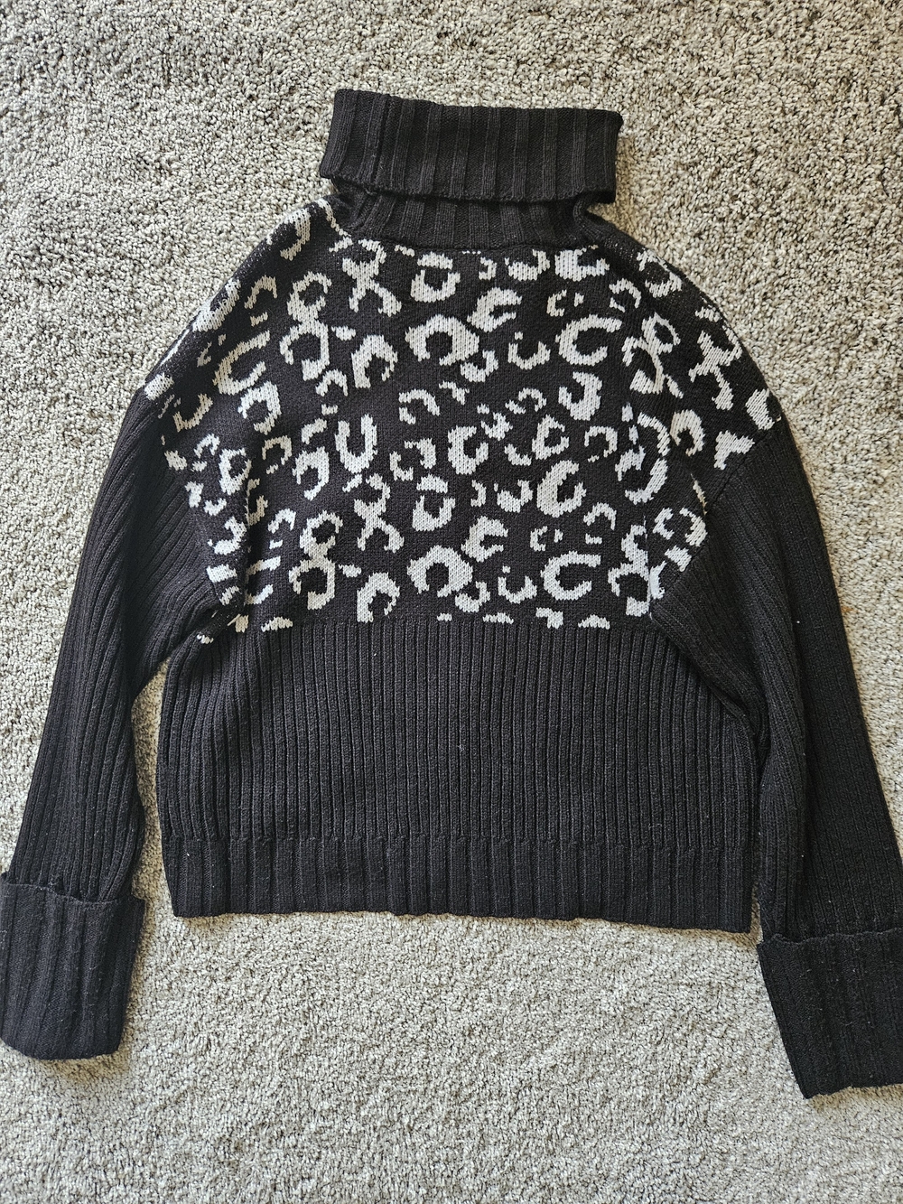 Nine West Women's Black Leopard-Print Turtleneck Sweater